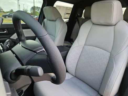 New 2026 Toyota Tacoma Limited AWD/4WD image 12