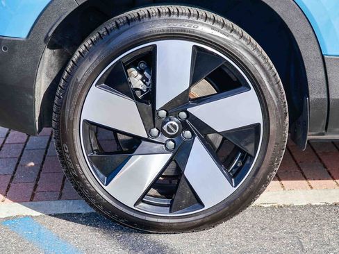 Used 2023 Volvo XC40 Recharge Ultimate w/ Protection Package Premier image 10