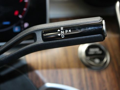 Used 2025 Mercedes-Benz C 300 4MATIC Sedan image 18