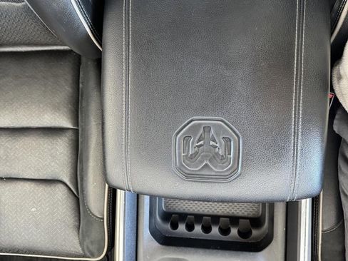 Used 2019 RAM 1500 Laramie image 24