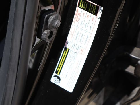 Used 2024 Nissan Sentra SV FWD image 28