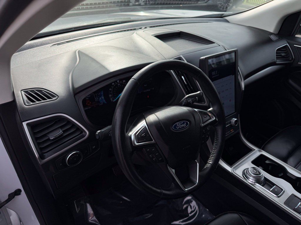 Used 2024 Ford Edge SEL AWD/4WD image 18