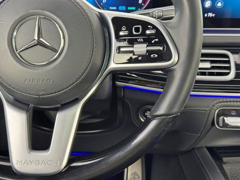 Used 2022 Mercedes-Benz Maybach GLS 600 4MATIC image 23