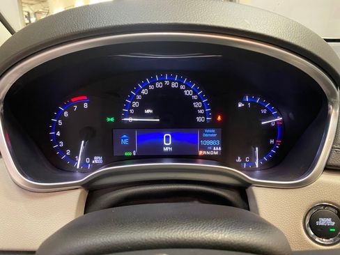 Used 2016 Cadillac SRX Luxury image 11