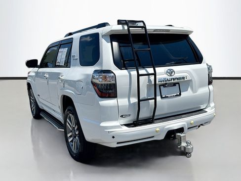 Used 2022 Toyota 4Runner TRD Sport w/ Technology Package AWD/4WD image 5