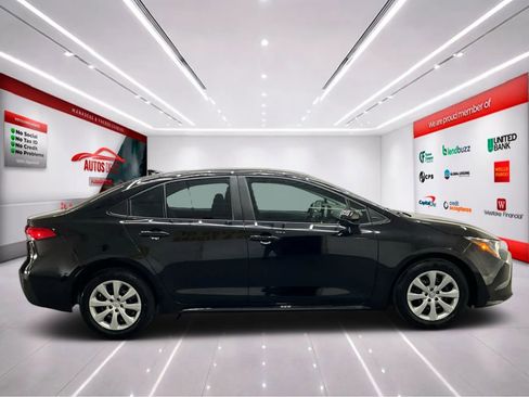 Used 2024 Toyota Corolla LE FWD image 9
