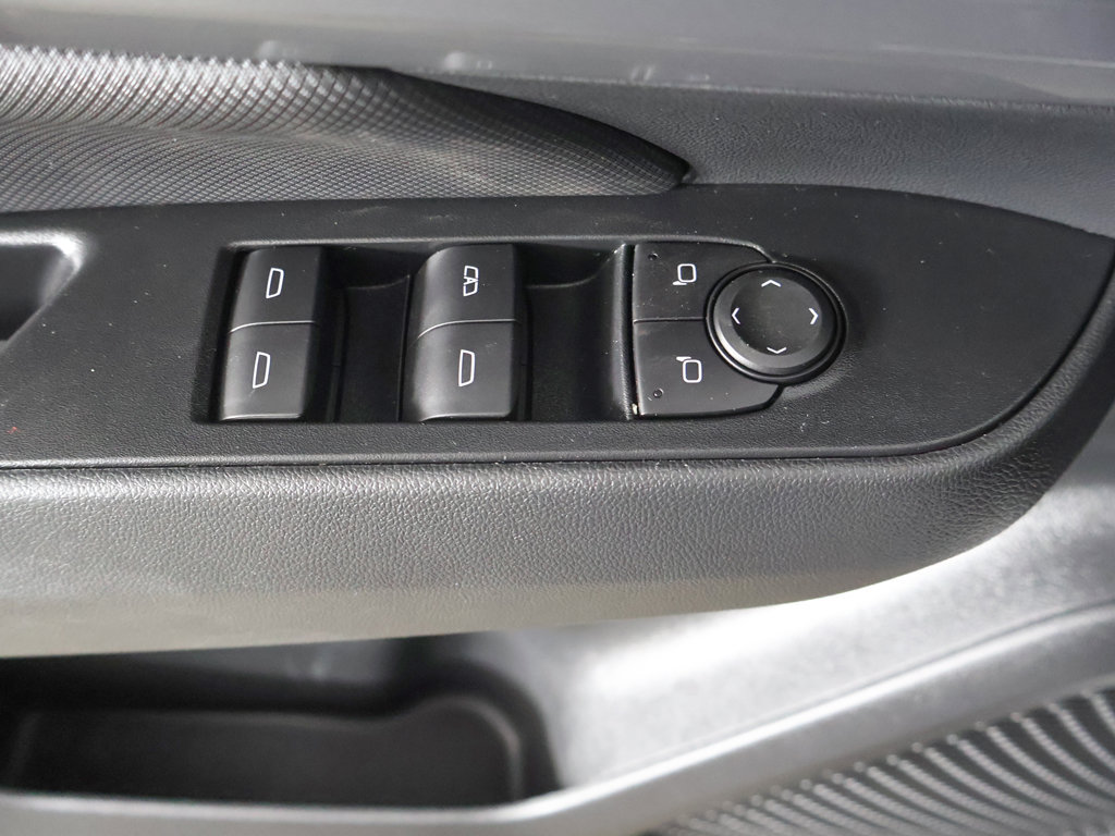 Used 2025 Chevrolet Equinox EV RS w/ Convenience Package II FWD image 41