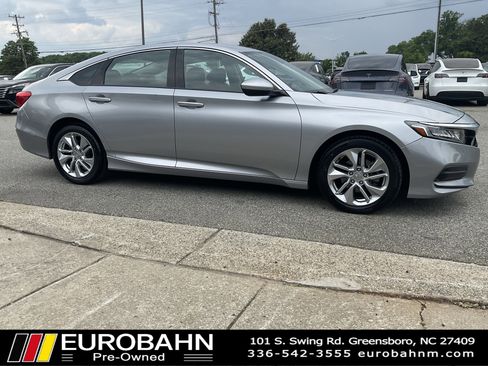 Used 2018 Honda Accord LX image 30