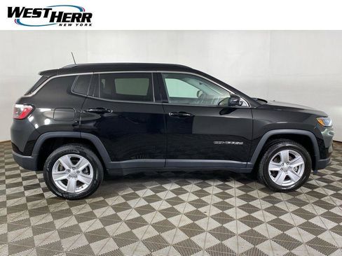 Used 2022 Jeep Compass Latitude w/ Convenience Group AWD/4WD image 21