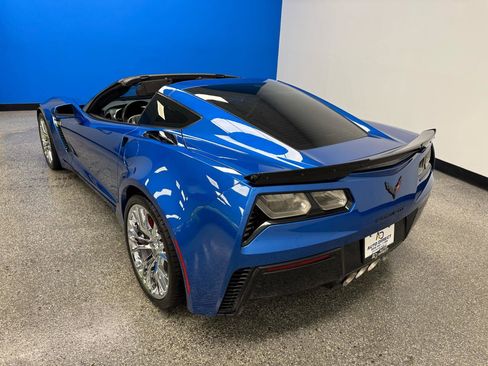 Used 2016 Chevrolet Corvette Z06 w/ 3LZ Preferred Equipment Group RWD image 11