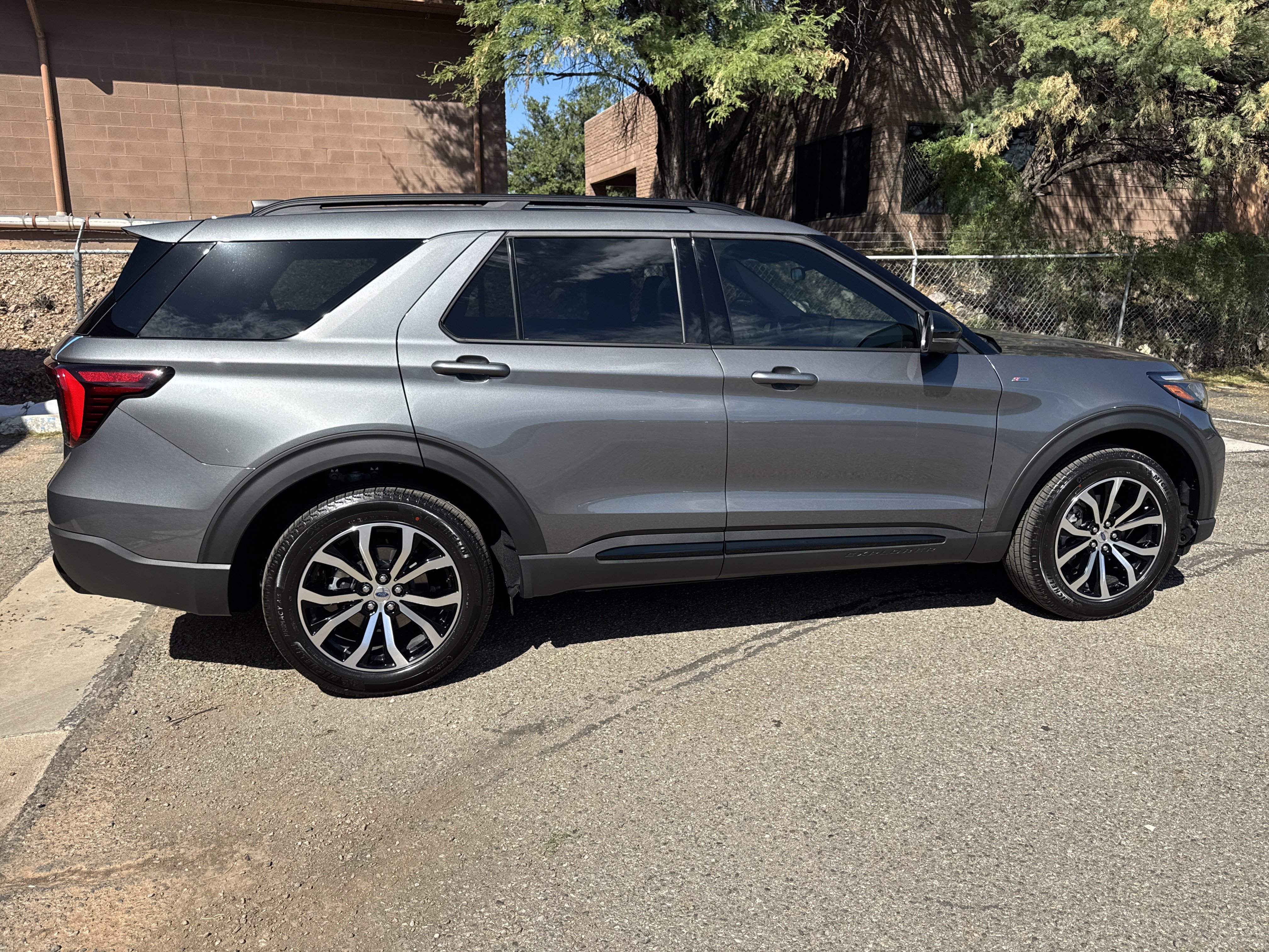 New 2026 Ford Explorer ST-Line AWD/4WD image 8