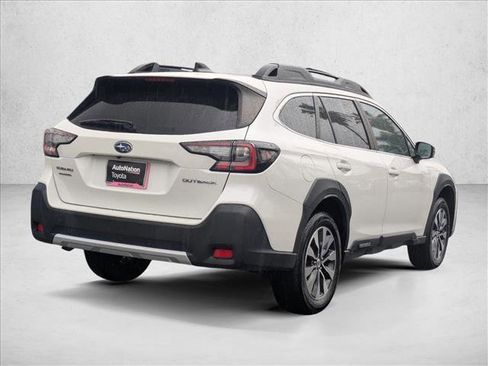 Used 2023 Subaru Outback Limited image 5