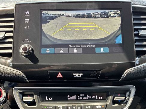 Used 2021 Honda Pilot Elite image 23