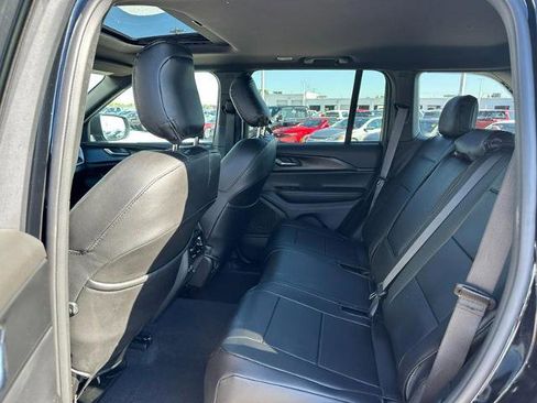 Used 2024 Jeep Grand Cherokee Laredo X w/ Luxury Tech Group I image 10