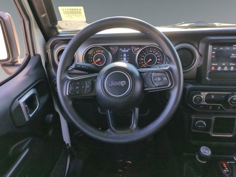 Used 2023 Jeep Gladiator Sport image 12