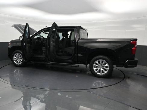 Used 2022 Chevrolet Silverado 1500 Custom RWD image 38