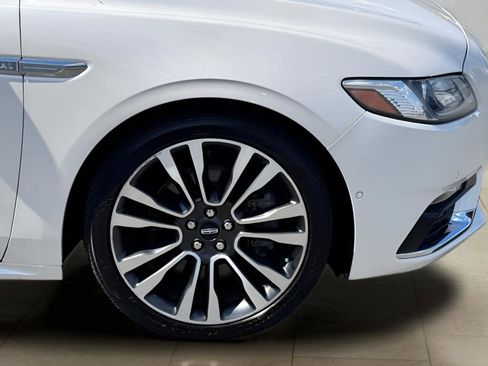 Used 2019 Lincoln Continental Reserve FWD image 45