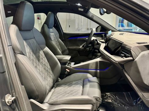 Used 2025 Audi SQ5 Premium Plus image 48