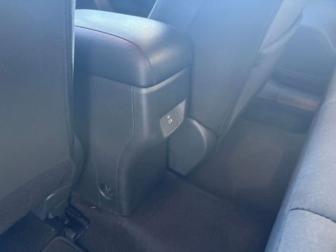 Used 2025 Nissan Versa SV image 23