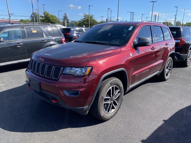 Used 2021 Jeep Grand Cherokee Trailhawk AWD/4WD image 4