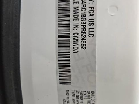 Used 2023 Chrysler Pacifica Touring-L image 56