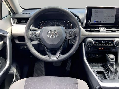 Used 2025 Toyota RAV4 XLE FWD image 6
