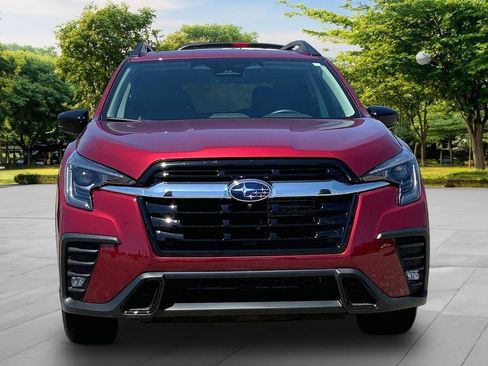 Certified 2025 Subaru Ascent Limited AWD/4WD image 2