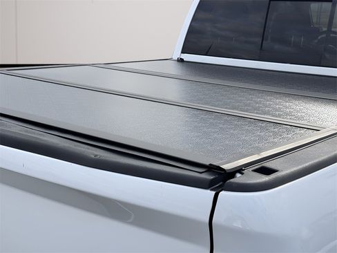 Used 2018 RAM 2500 SLT image 40