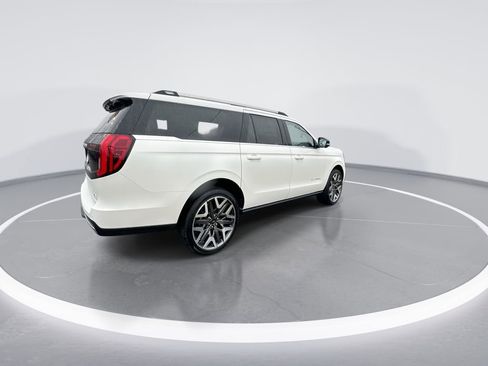 New 2026 Ford Expedition Max Platinum w/ Platinum Ultimate Package AWD/4WD image 8