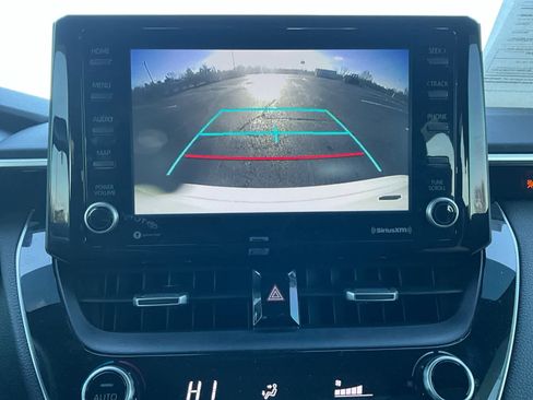 Used 2022 Toyota Corolla SE image 18