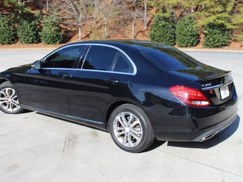 Used 2016 Mercedes-Benz C 300 4MATIC Sedan image 3