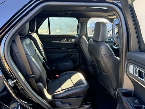 New 2026 Ford Explorer ST w/ Sun And Sound Package AWD/4WD image 38