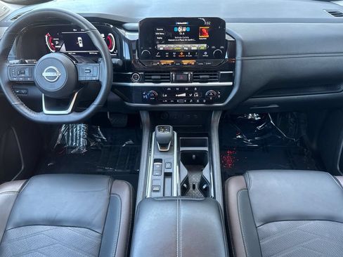 Used 2024 Nissan Pathfinder Platinum w/ Cargo Package FWD image 12