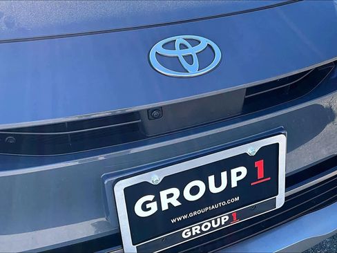 Used 2023 Toyota Prius Limited w/ Limited Premium Package image 30