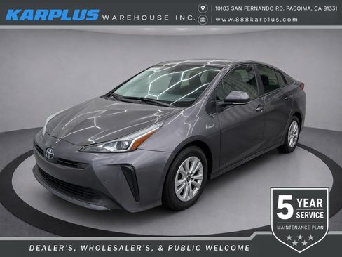 Used 2021 Toyota Prius LE FWD image 1