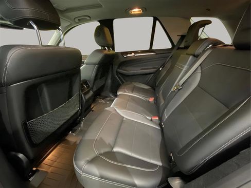 Used 2015 Mercedes-Benz ML 250 BlueTEC 4MATIC w/ Premium 1 Package image 12