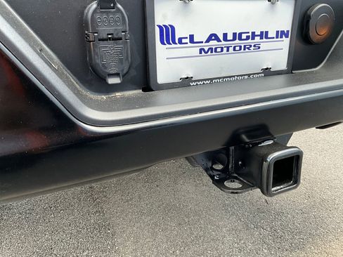 Used 2023 Chevrolet Silverado 1500 LT Trail Boss w/ Convenience Package II image 40