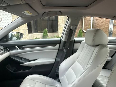 Used 2019 Honda Accord EX-L image 12