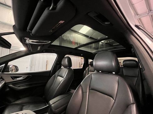 Used 2017 Audi Q7 3.0T Premium AWD/4WD image 10