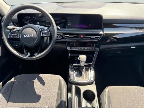 New 2025 Kia Seltos X-Line image 11