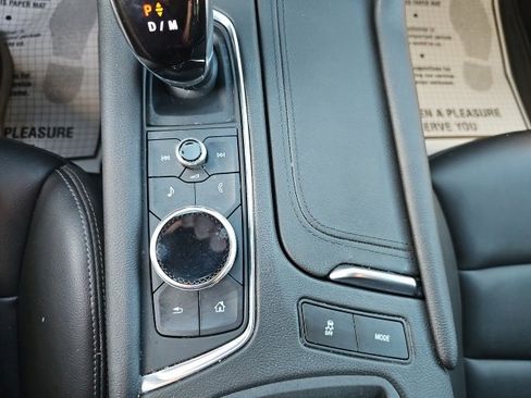 Used 2022 Cadillac XT5 Luxury image 25