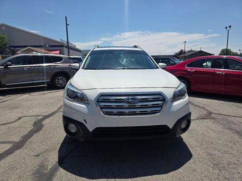 Used 2017 Subaru Outback 2.5i Limited w/ Popular Package #5 AWD/4WD image 4