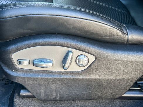 Used 2017 Porsche Macan S image 22