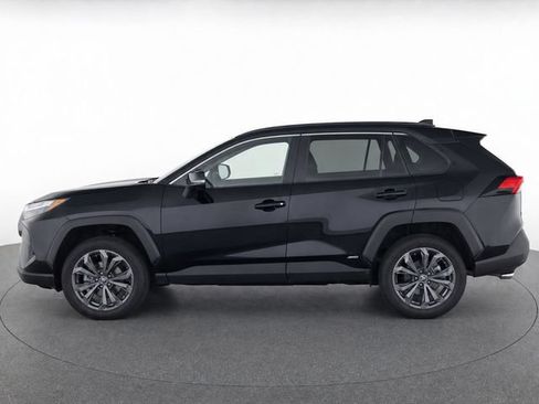Used 2025 Toyota RAV4 XLE Premium w/ Weather Package AWD/4WD image 6