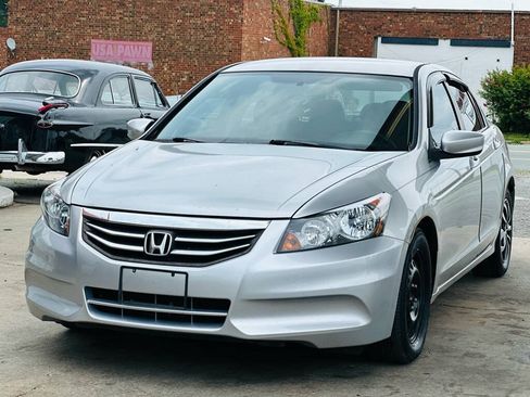 Used 2012 Honda Accord LX image 4