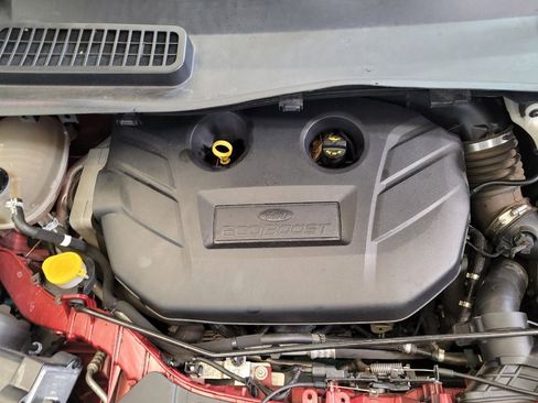 Used 2018 Ford Escape Titanium w/ Ford Safe & Smart Package image 30