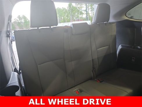 Used 2022 Toyota Highlander Limited image 13