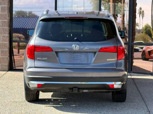Used 2017 Honda Pilot Touring image 9