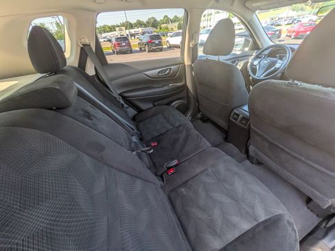 Used 2014 Nissan Rogue SV AWD/4WD image 24