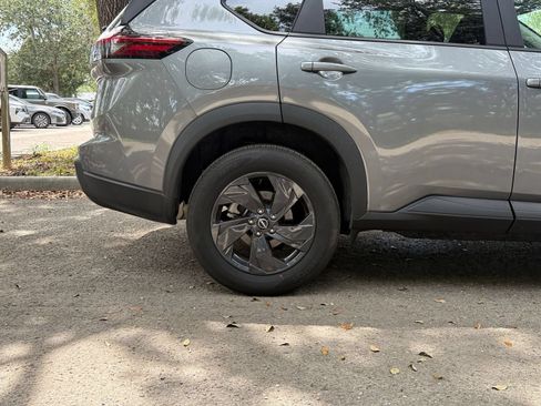 Used 2026 Nissan Rogue SV AWD/4WD image 24